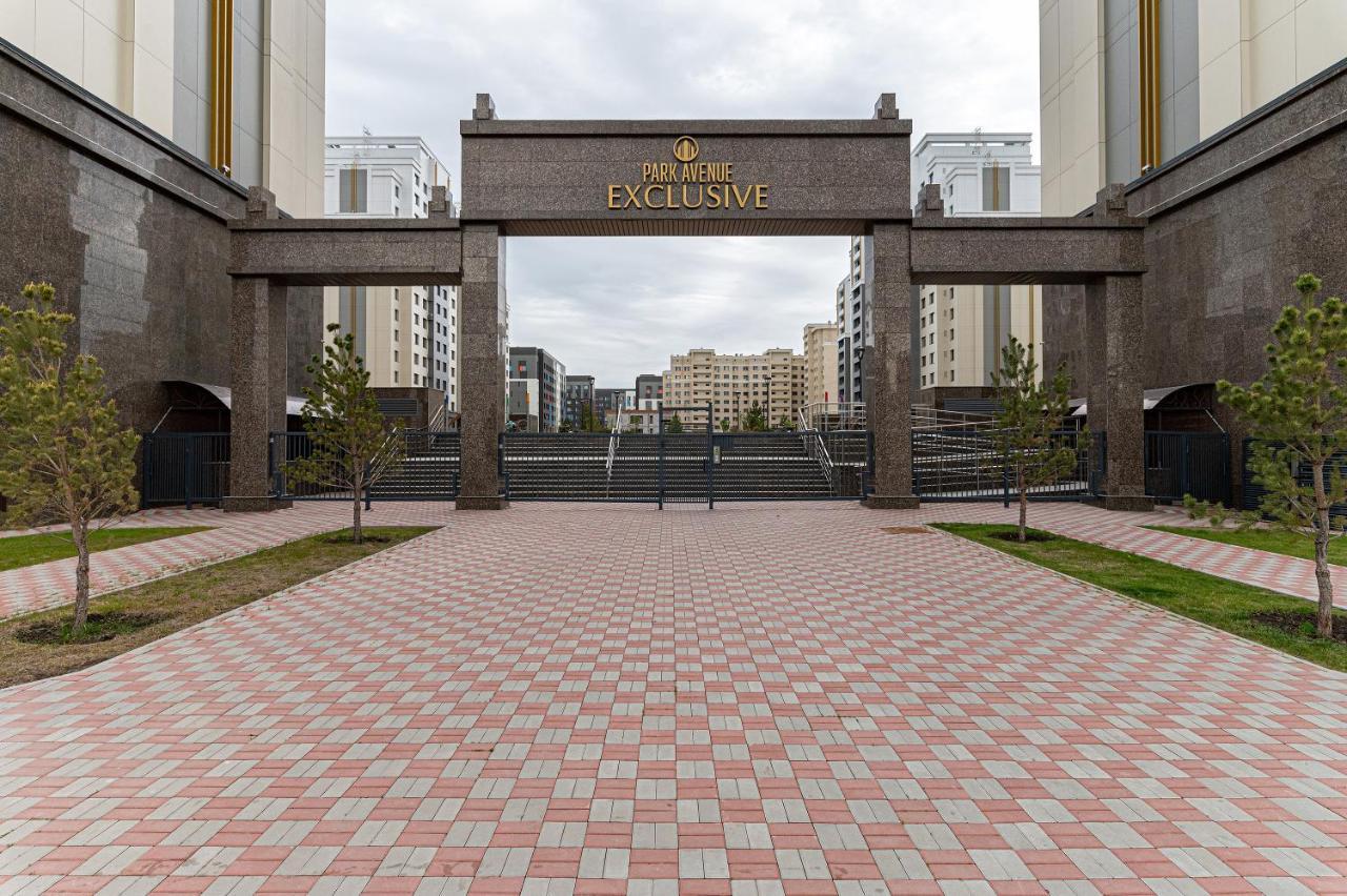 Шикарная Квартира На Против Сада Астана Экстерьер фото
